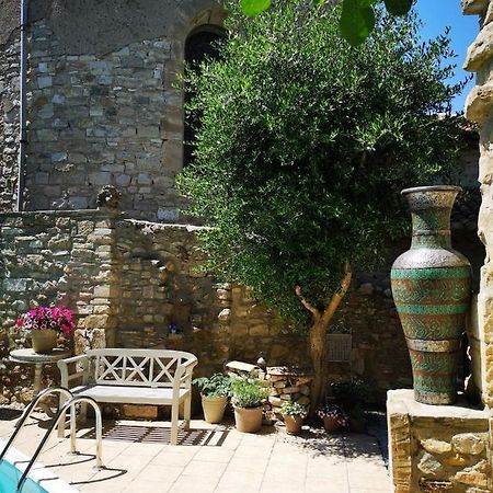 Au Clos Des Anges Saint-Jean-de-Maruejols-et-Avejan Bagian luar foto